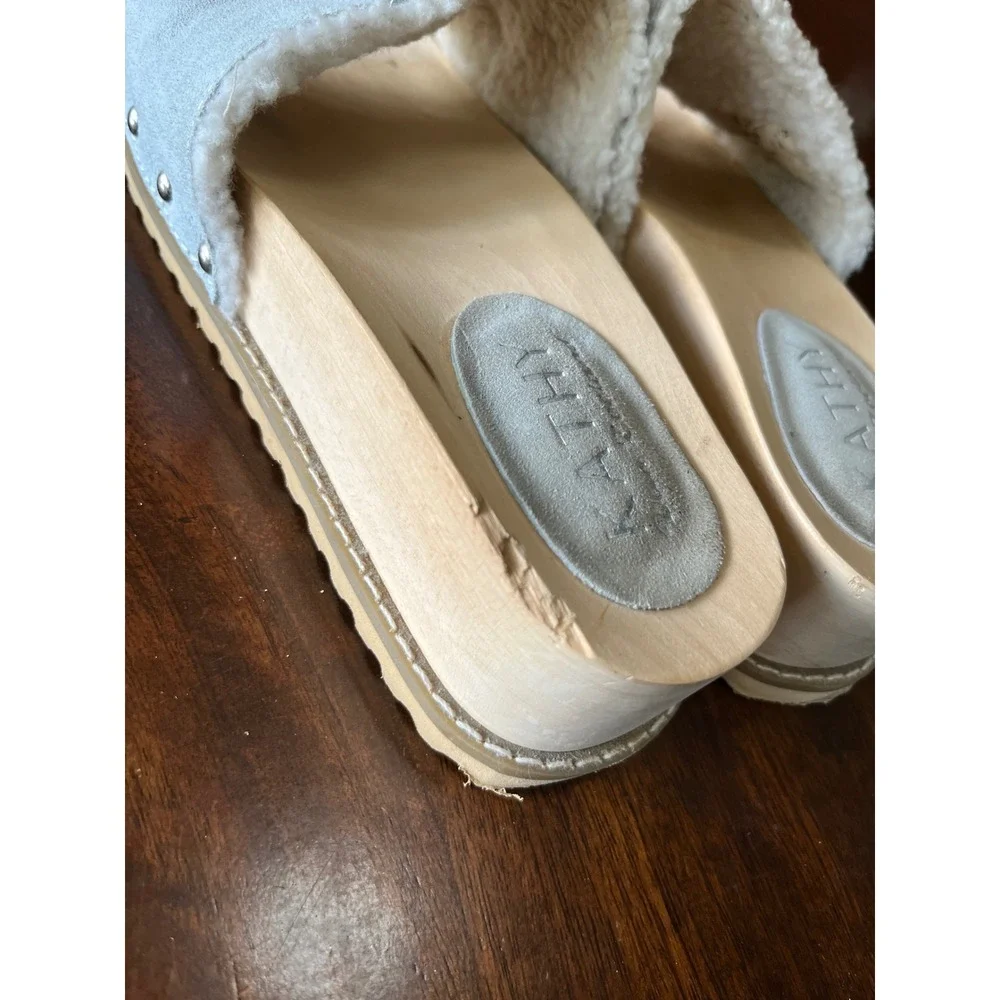 Kathy Van Zeeland Elisha Blue Suede Faux Fur Wood Platform Slide Sandals Size 7